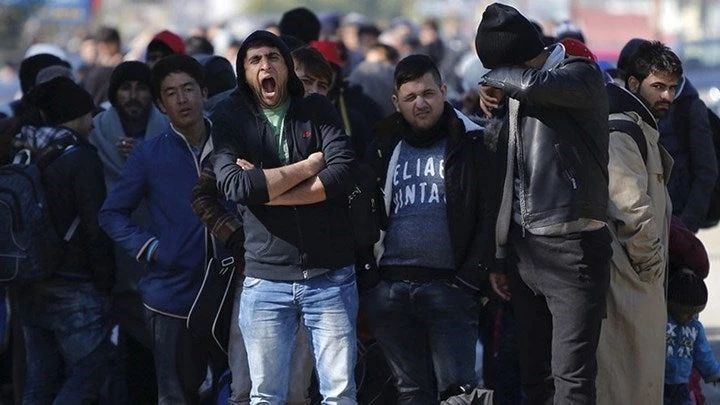 Times: Δεν φαντάζεστε ποιο είναι το πρώτο πράγμα που ζητά ένας πρόσφυγας όταν φτάνει σε καταυλισμό – Δεν είναι νερό και τροφή